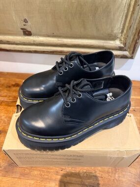 Dr. Martens 1461 Quad Polished Smooth Black Oxford Derbies Women’s size US6
